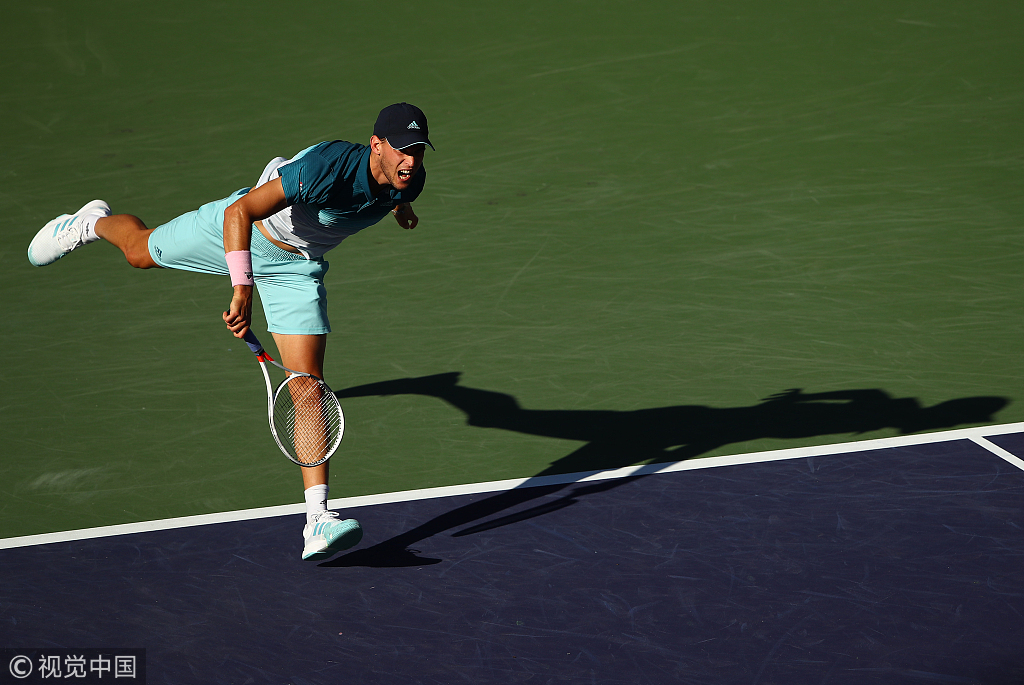 九游娱乐游戏-费德勒在加拿大队比赛中最后时刻胜出，大比分获胜引发热议！上演精彩一战-九游娱乐游戏